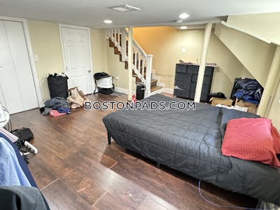 Fort Hill 4 Beds 2 Baths Boston - $4,750 No Fee