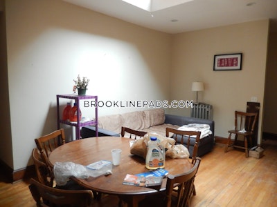 Brookline 3 Beds 2 Baths  Boston University - $4,300 No Fee