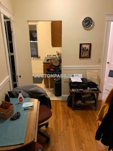 Allston Best Deal Alert! Spacious Studio 1 Bath apartment in Comm Ave Boston - $2,350